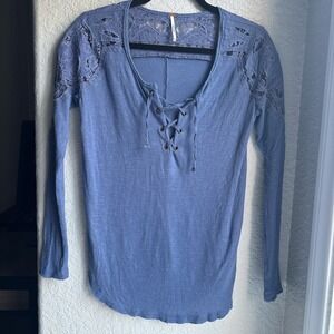 Free People Blue Henley Lace-up Long‎ Sleeve Paisley Lace Shirt Top XS